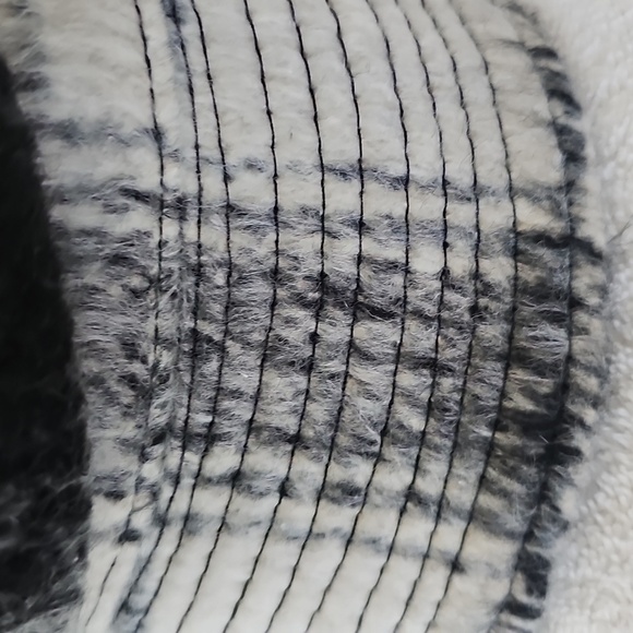 NWT Melrose & Market Plaid Eyelash Bucket Hat Black Combo One Size - Picture 9 of 10